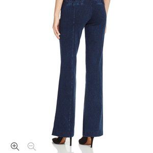 NWT Lyssé Flared Jeans Bloomingdales Light Wash
